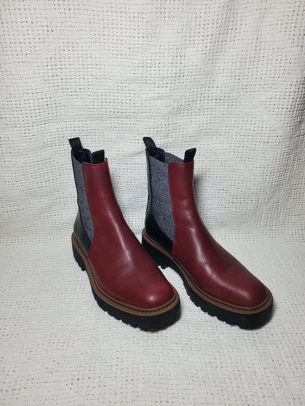Sam Edelman Burgundy Gray Black Laguna Leather Chelsea Lug Sole Boots Womens 9